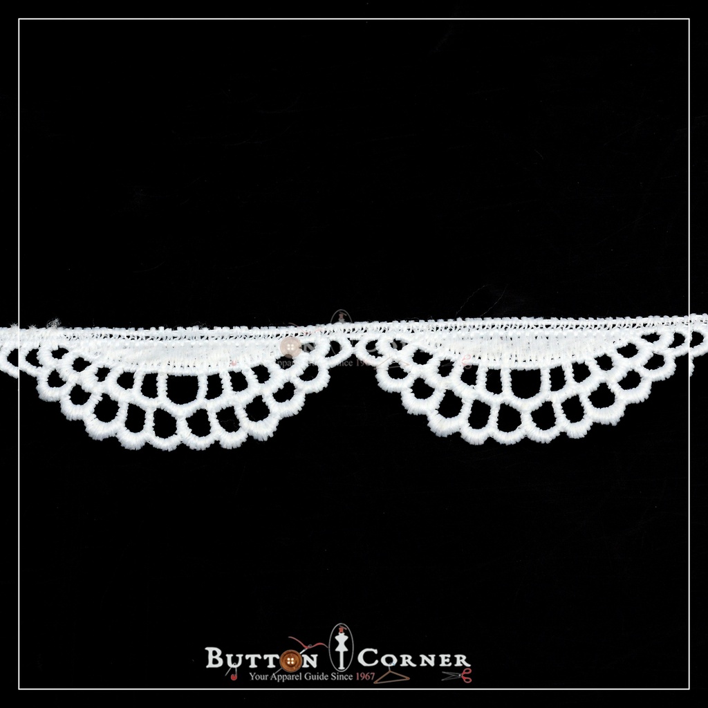 One Side Border Shuttle Lace