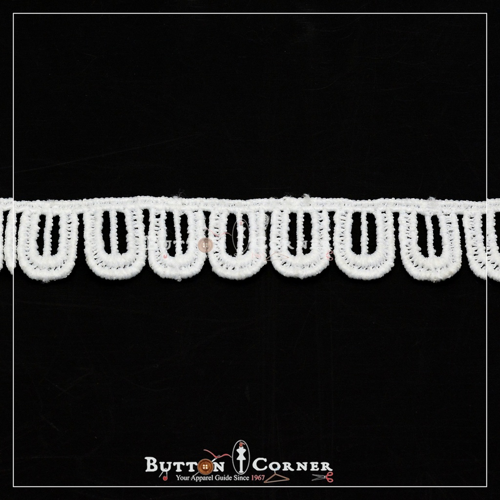 One Side Border Shuttle Lace