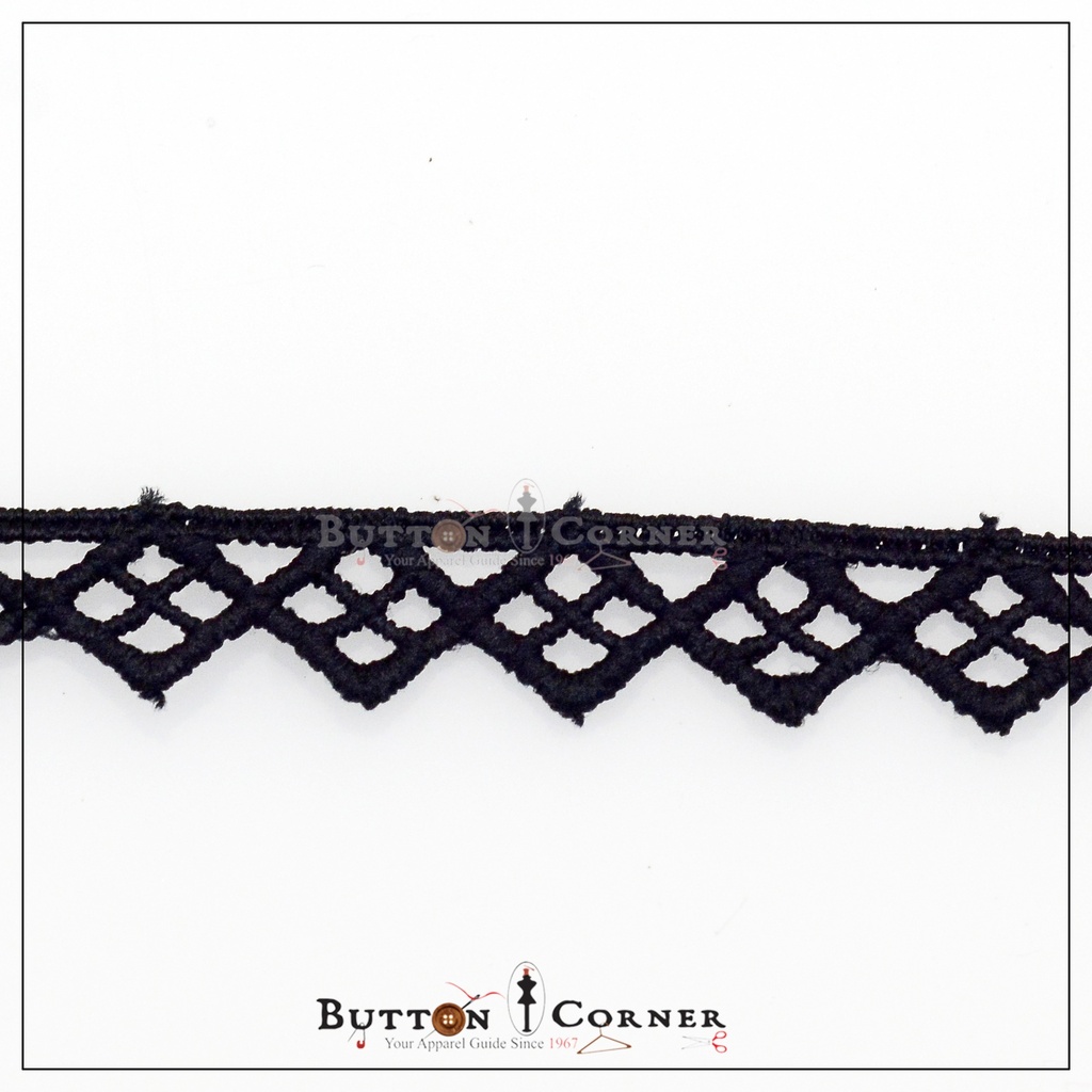 One Side Border Shuttle Lace