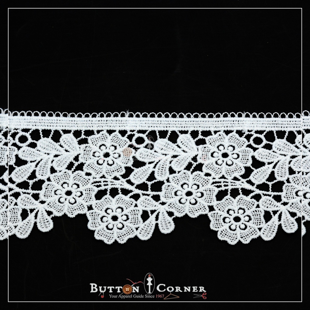 One Side Border Shuttle Lace