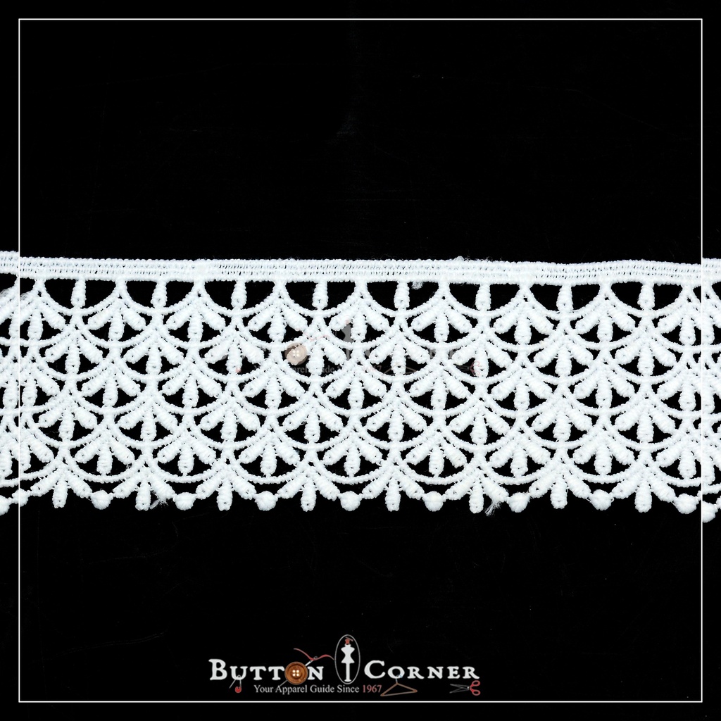 One Side Border Shuttle Lace