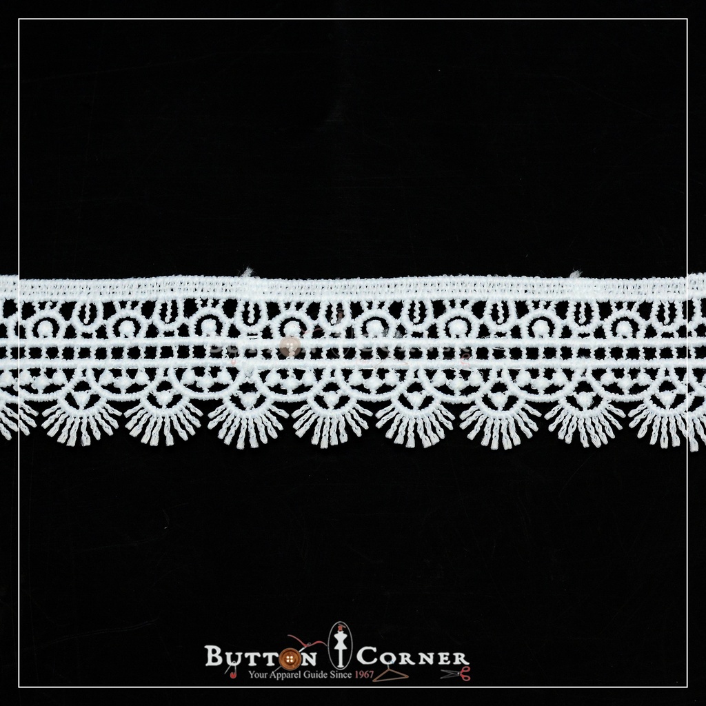 One Side Border Shuttle Lace