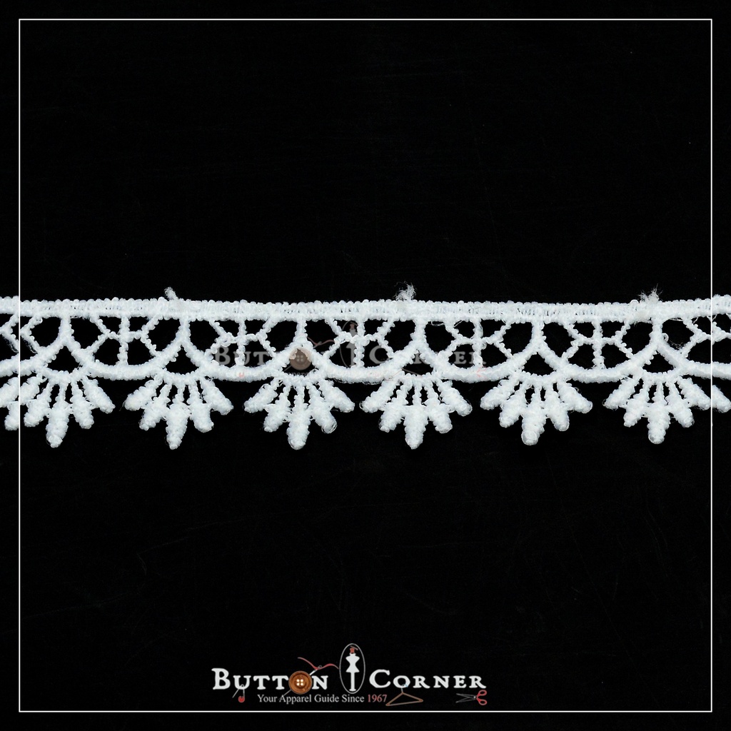 One Side Border Shuttle Lace