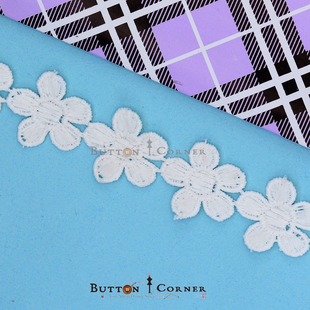 Flower Shape Shuttle Lace
