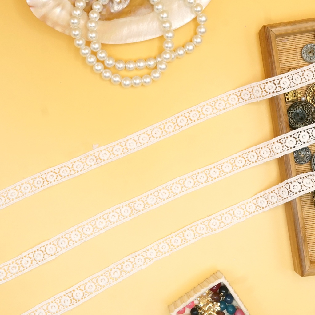 Double Side Border Shuttle Lace