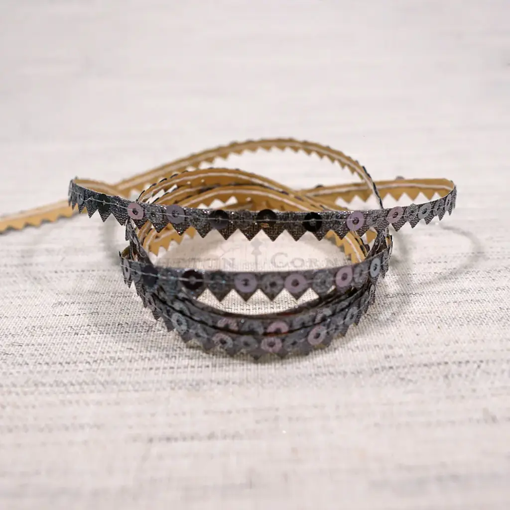Fancy Triangular Shape Sequence Gota Lace