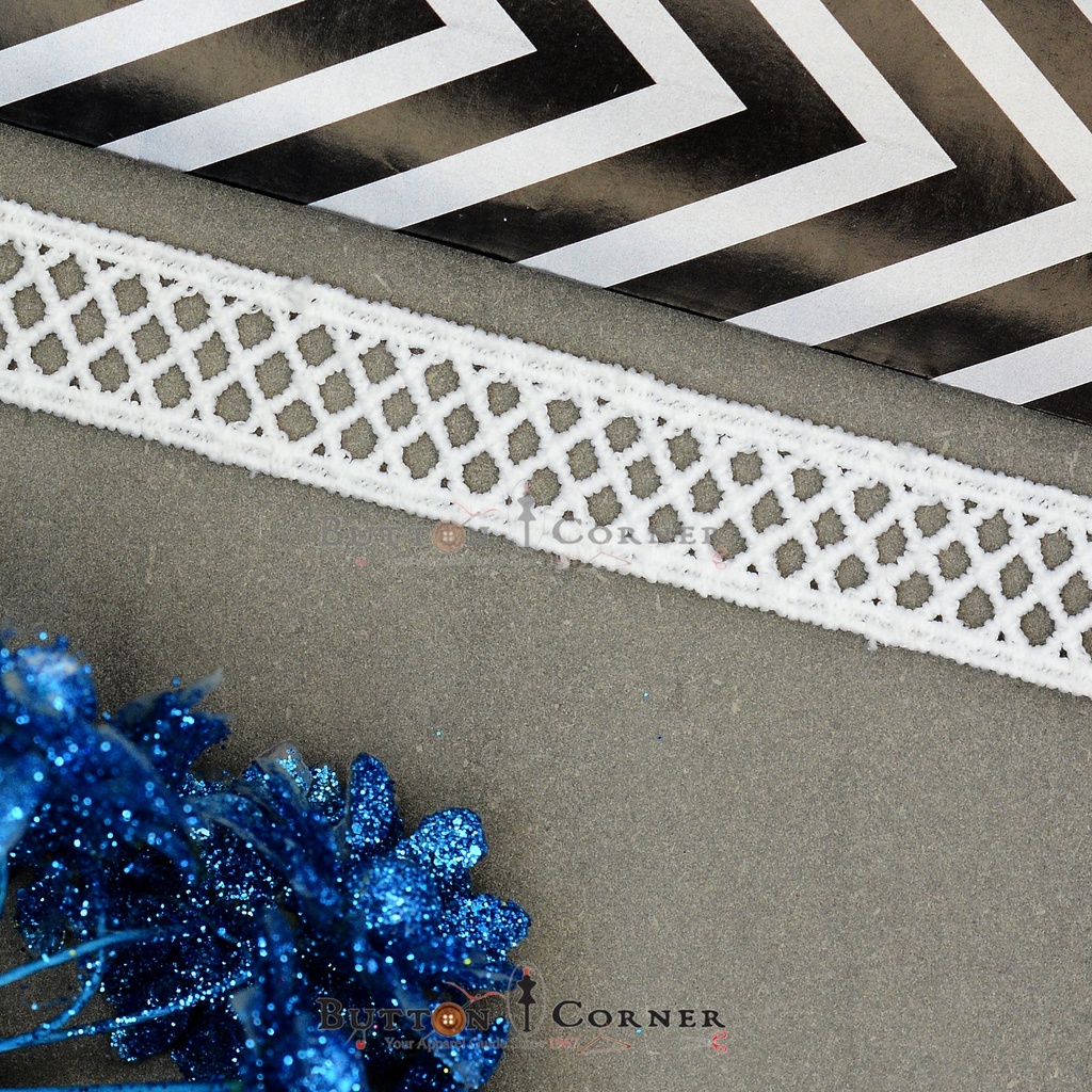 Double Side Border Shuttle Lace