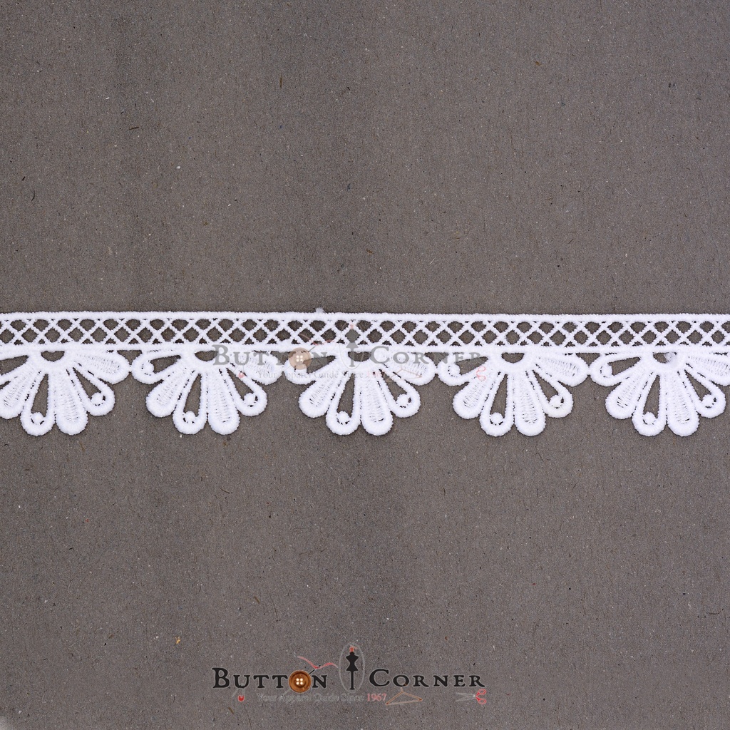 One Side Border Shuttle Lace