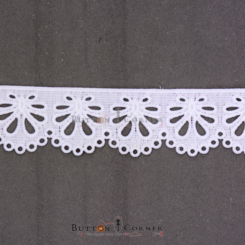 One Side Border Shuttle Lace