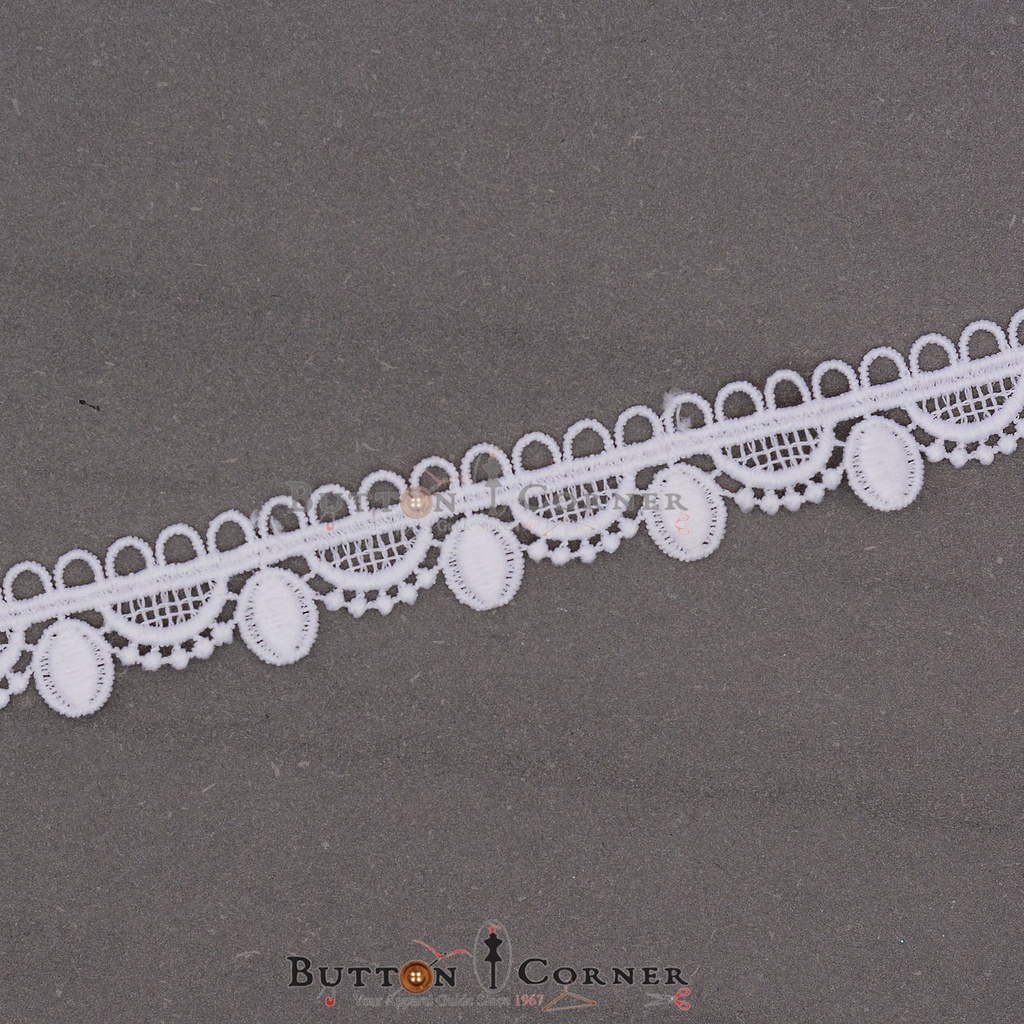 One Side Border Shuttle Lace
