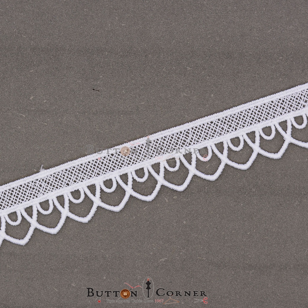 One Side Border Shuttle Lace