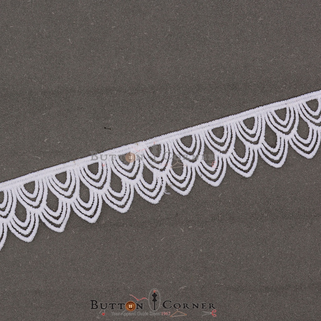One Side Border Shuttle Lace