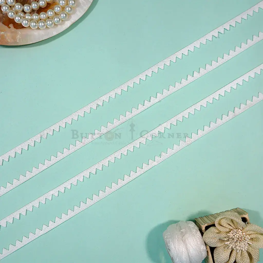 One Side Border Shuttle Lace