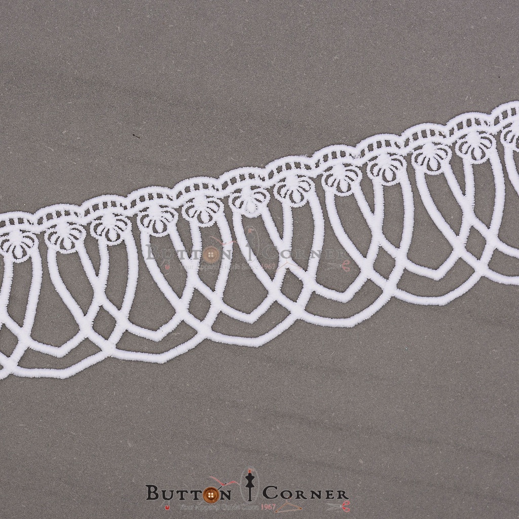 One Side Border Shuttle Lace