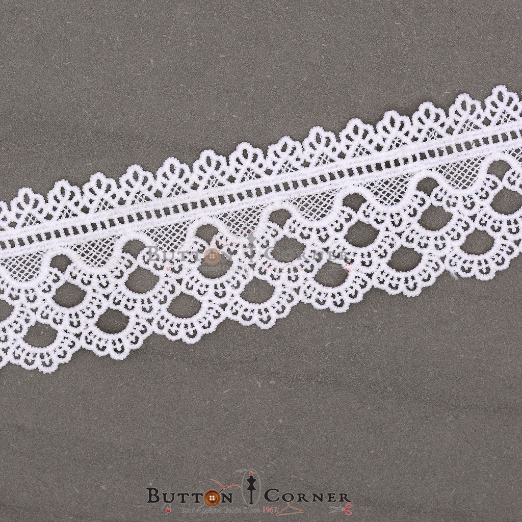 One Side Border Shuttle Lace