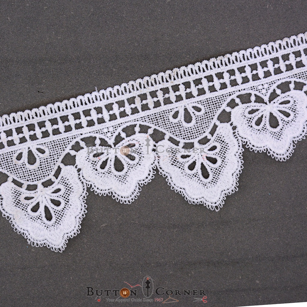 One Side Border Shuttle Lace
