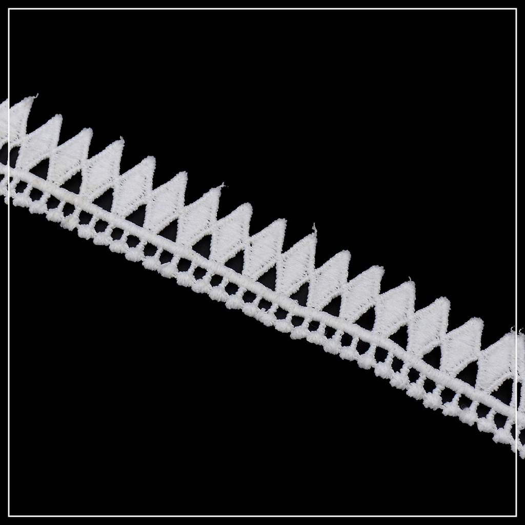 One Side Border Shuttle Lace