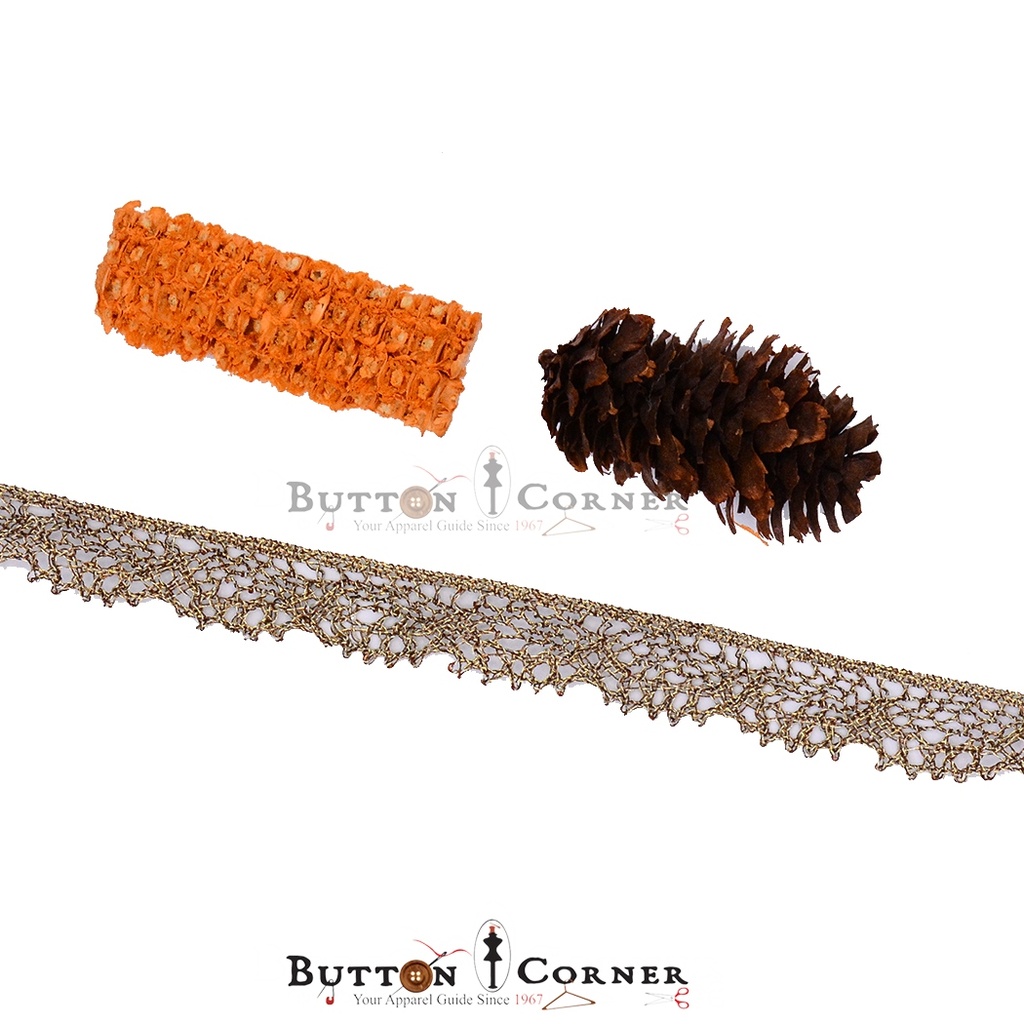 One Side Border Metallic Yarn Lace