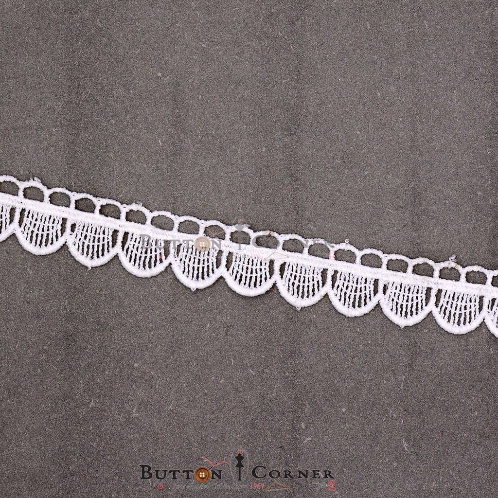 One Side Border Shuttle Lace