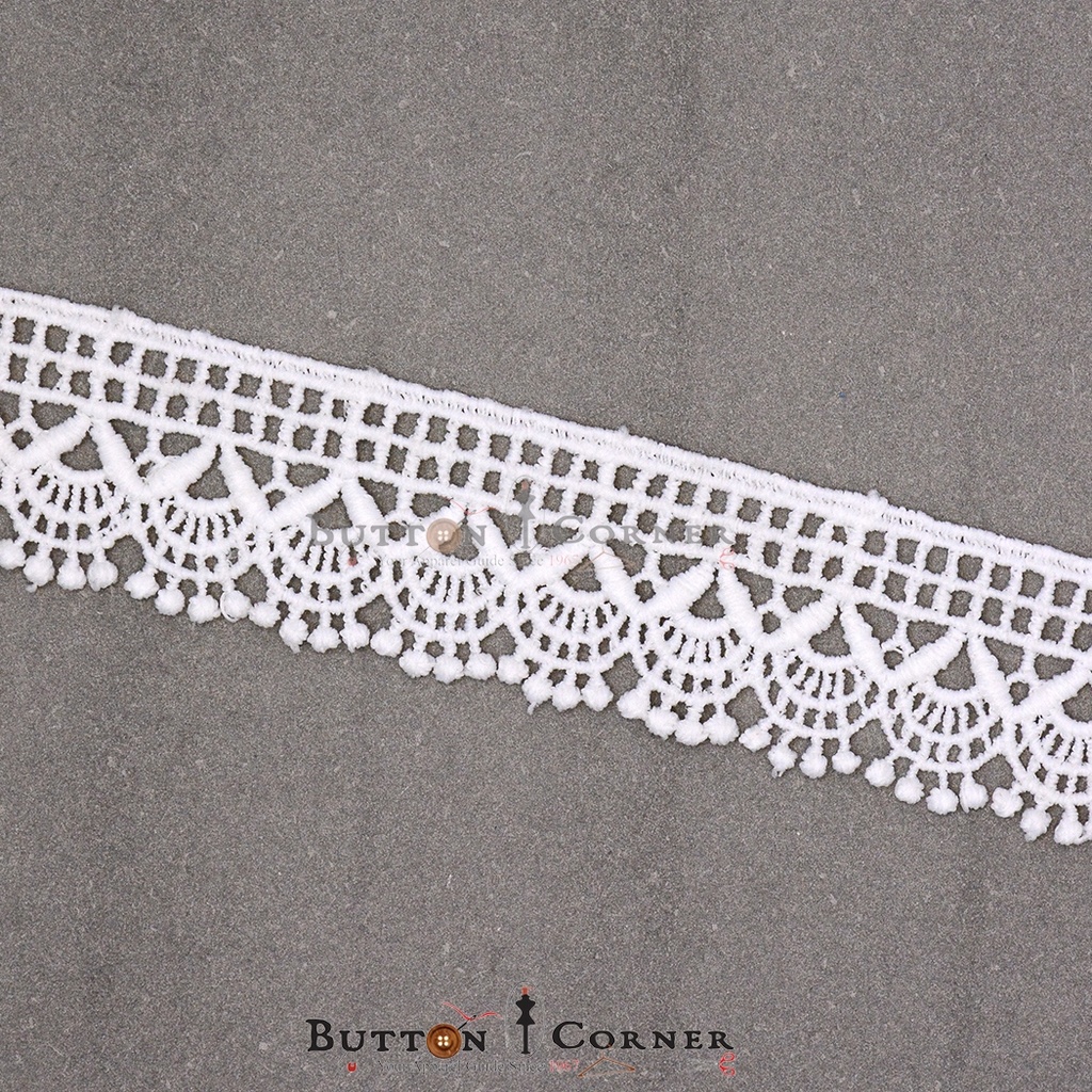One Side Border Shuttle Lace