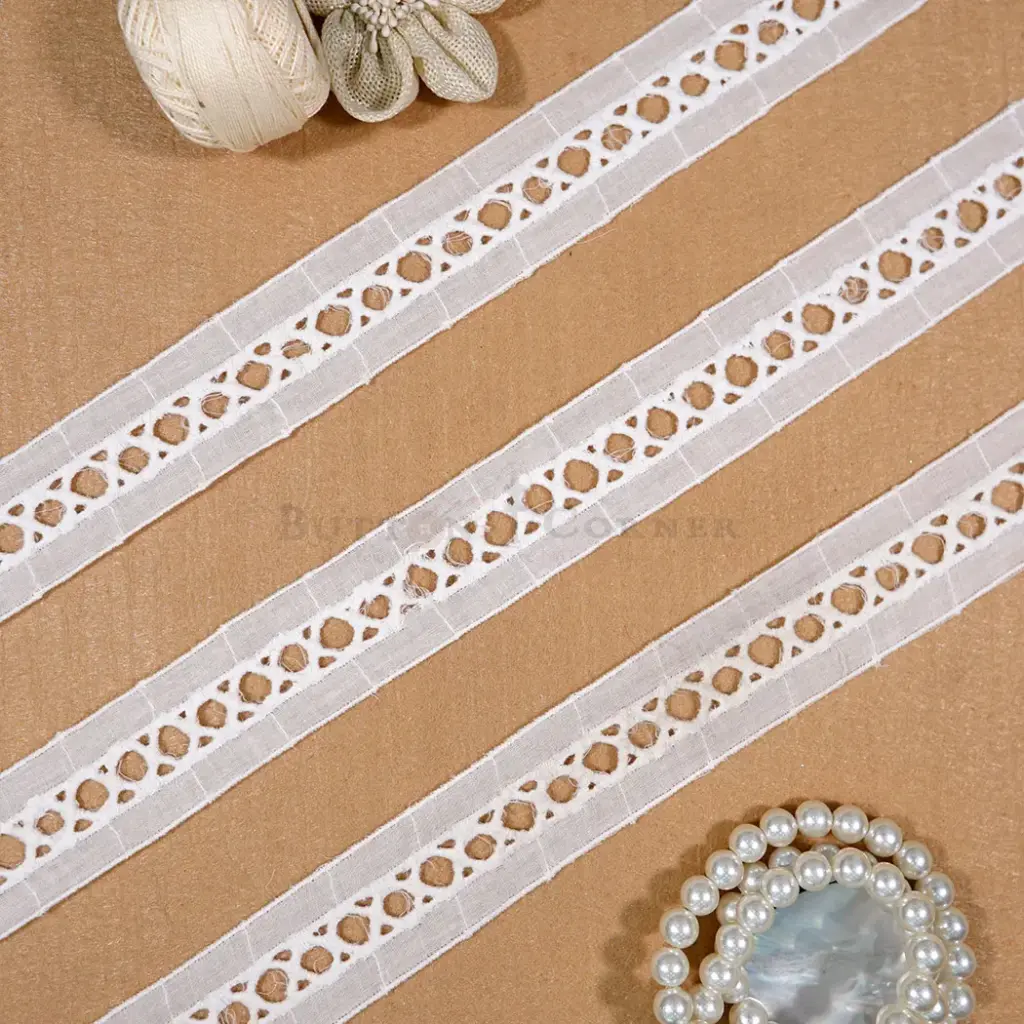 Double Side Border Crisscross Design Cotton Lace