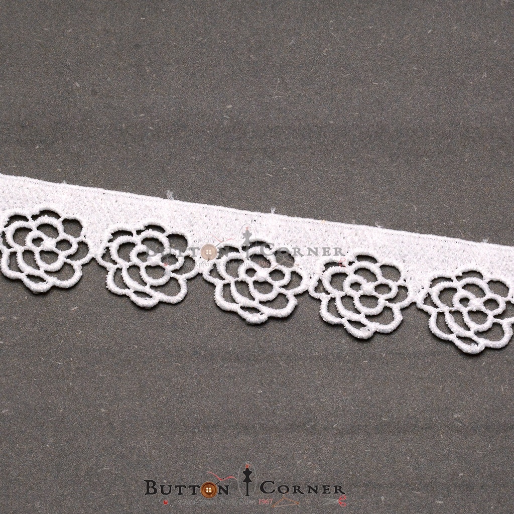One Side Border Shuttle Lace
