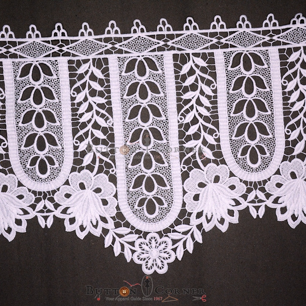 One Side Border Shuttle Lace
