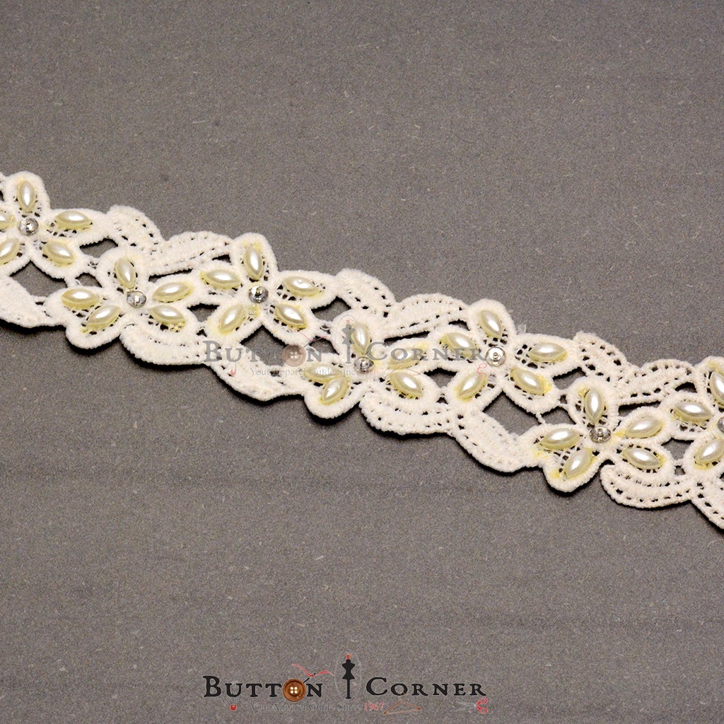 Fancy Shuttle Lace