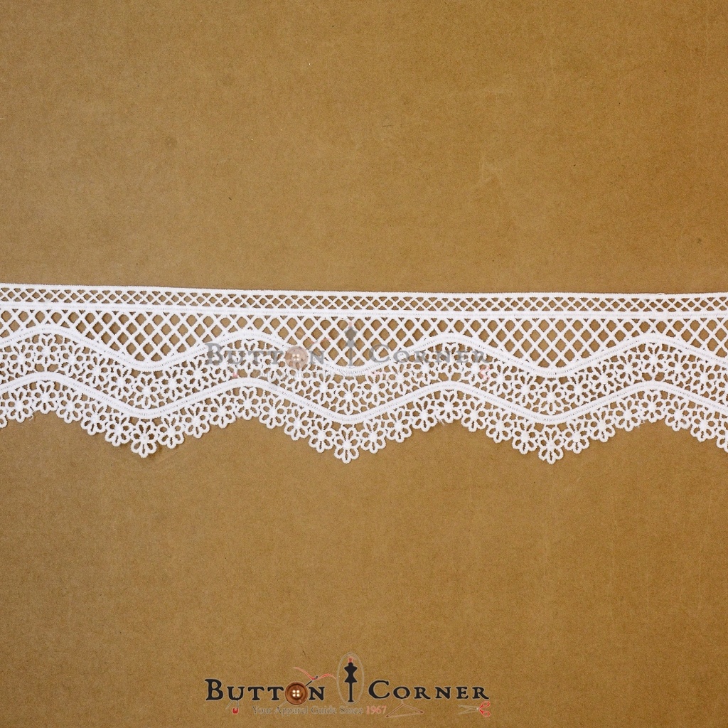 One Side Border Shuttle Lace