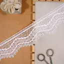 Floral Scallop Edge Side Border Shuttle Lace