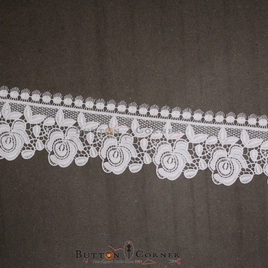 One Side Border Shuttle Lace