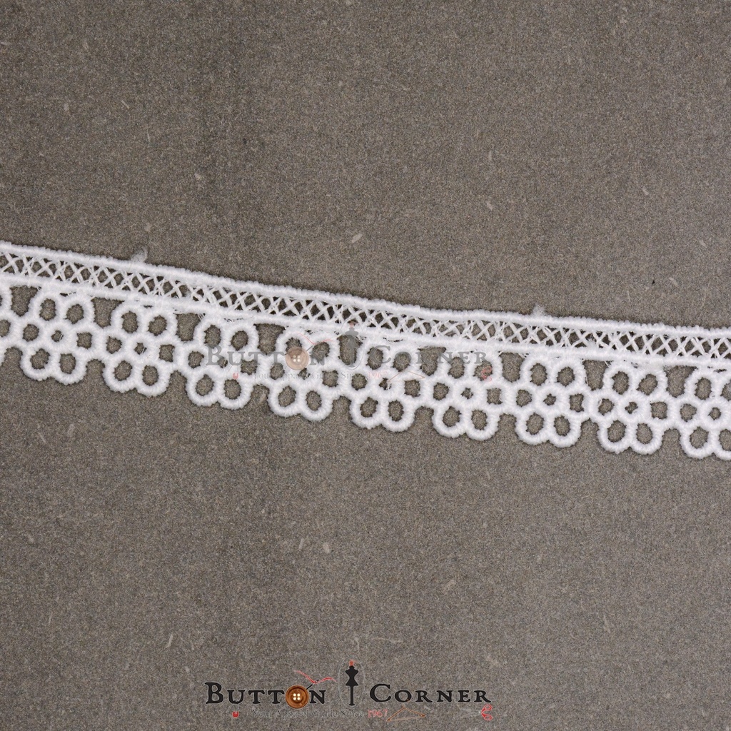 One Side Border Shuttle Lace
