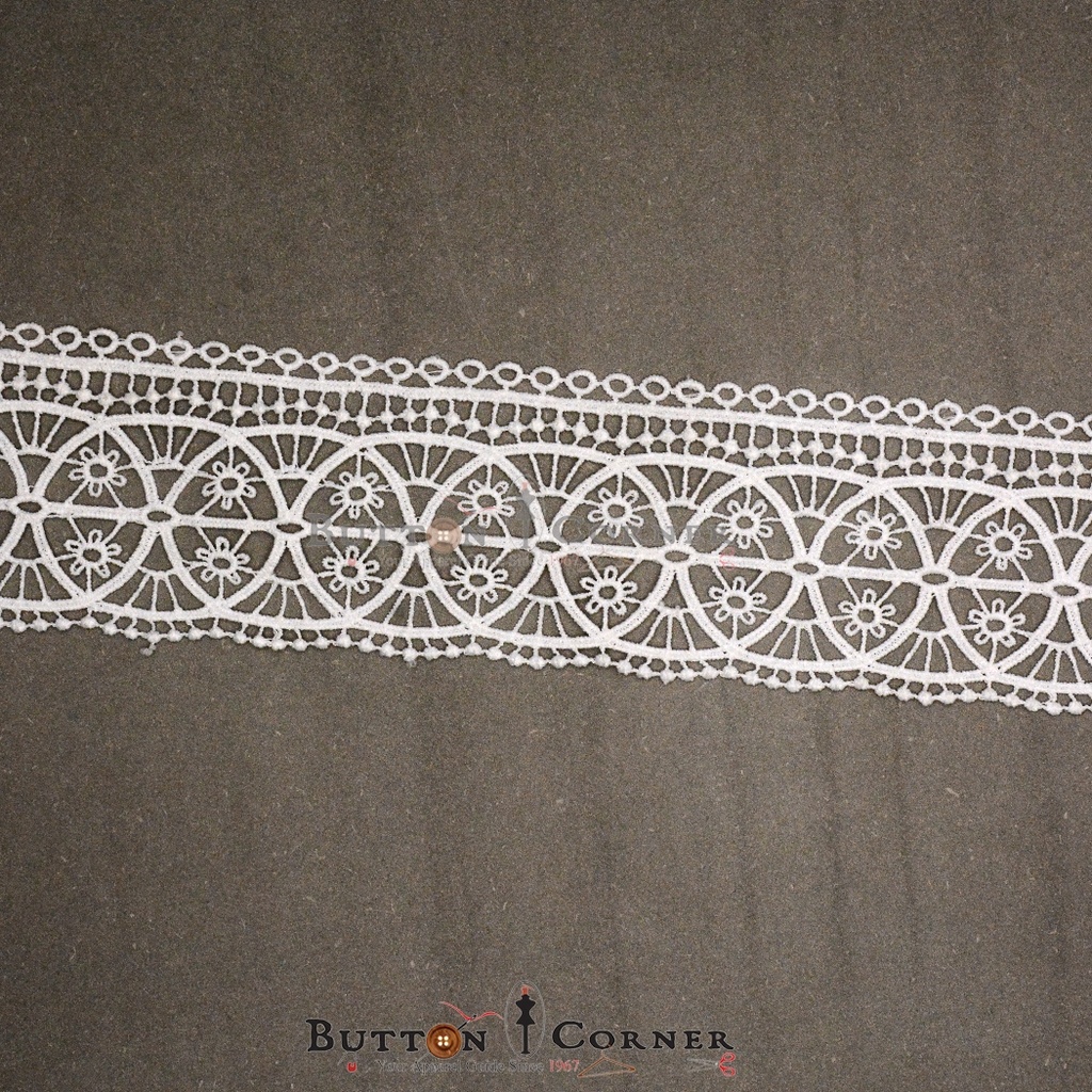 One Side Border Shuttle Lace