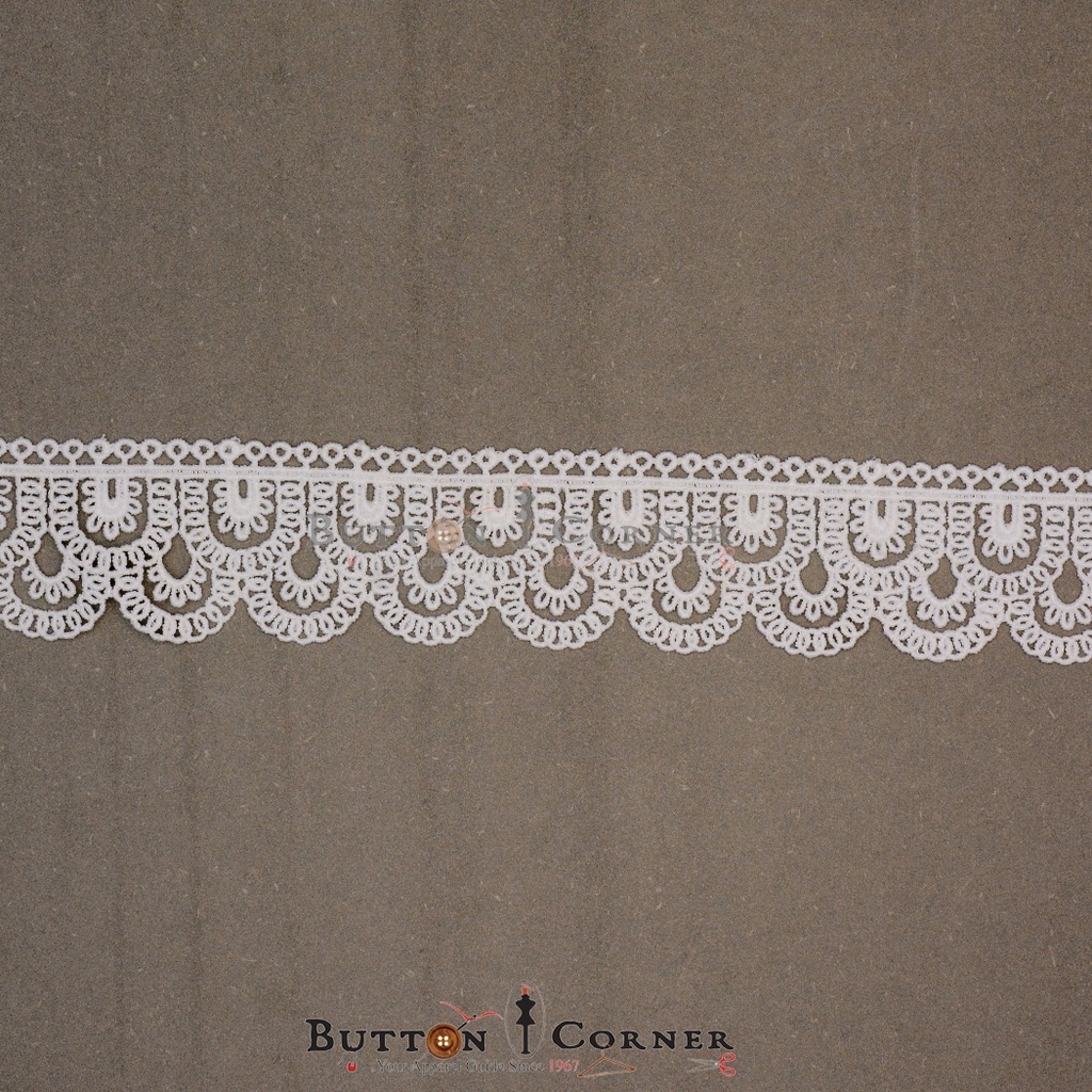 One Side Border Shuttle Lace
