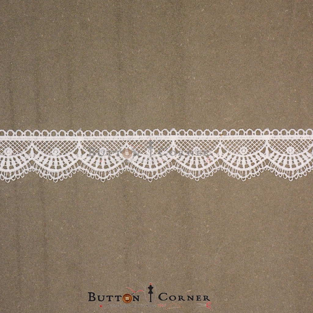 One Side Border Shuttle Lace