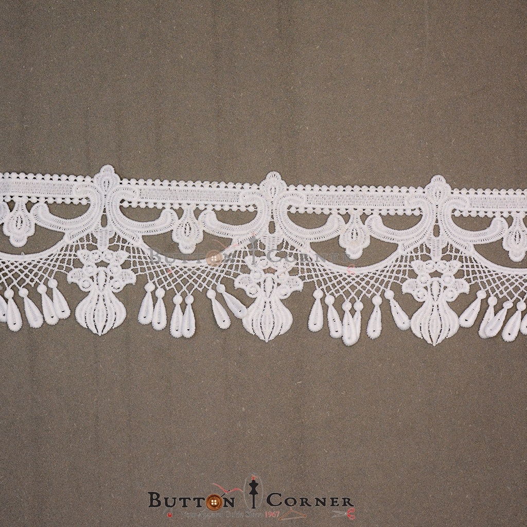One Side Border Shuttle Lace