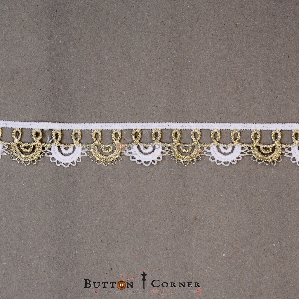 Metallic Yarn Shuttle Lace