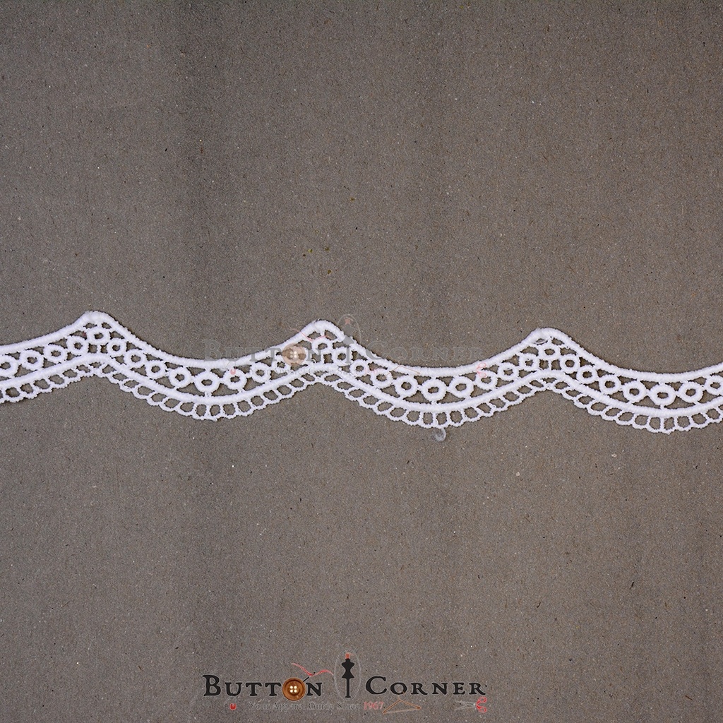 One Side Border Shuttle Lace