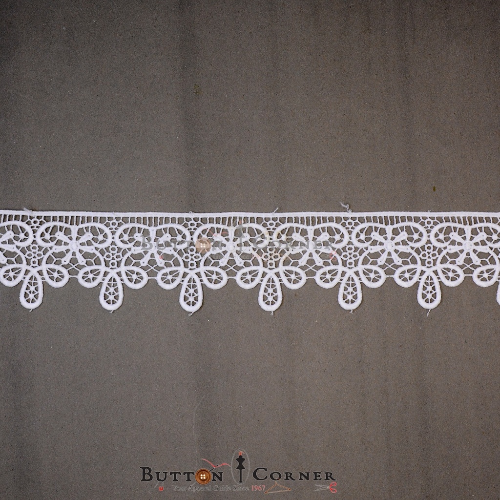 One Side Border Shuttle Lace