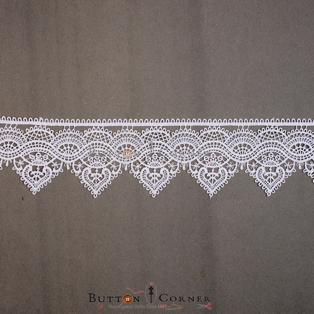 One Side Border Shuttle Lace