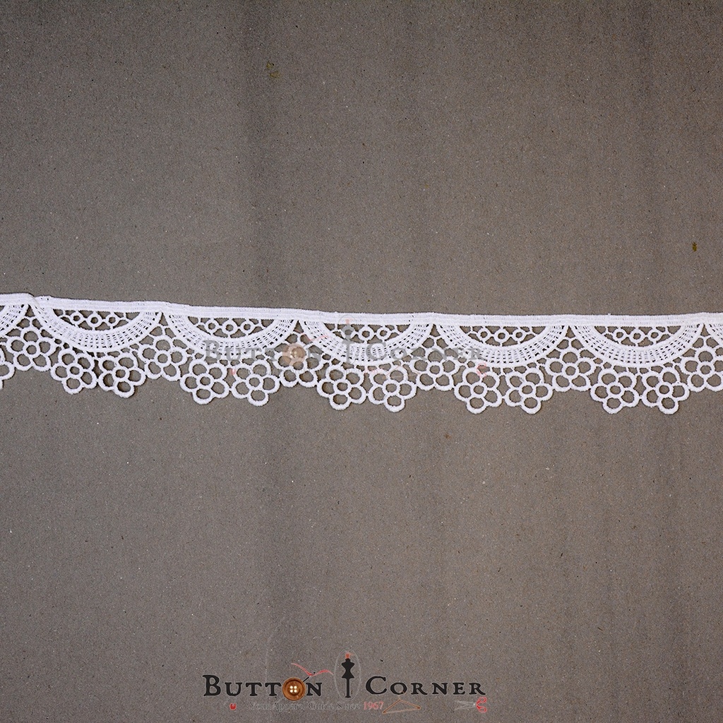 One Side Border Shuttle Lace