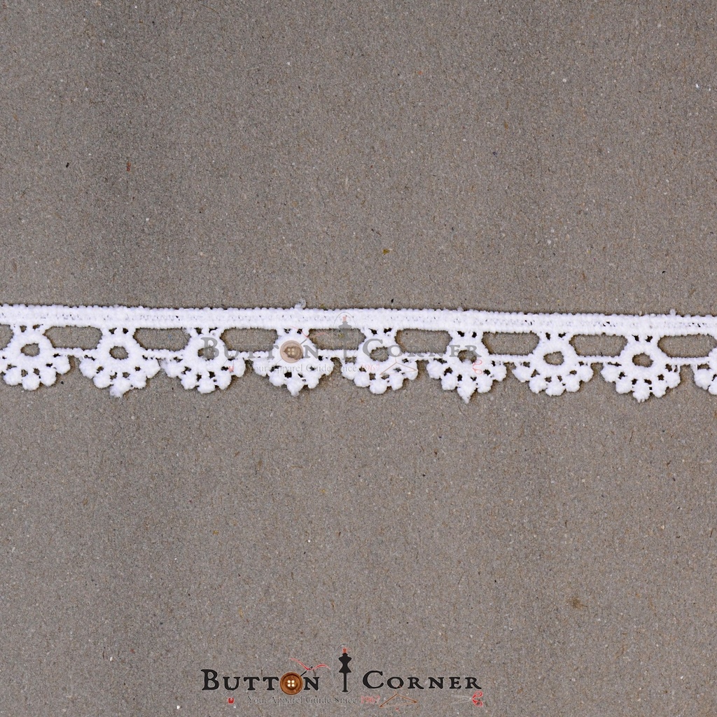 One Side Border Shuttle Lace