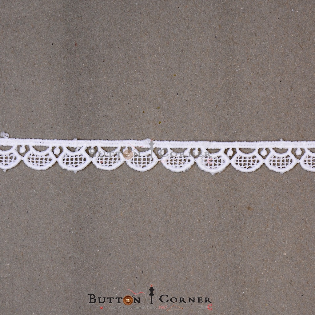 One Side Border Shuttle Lace