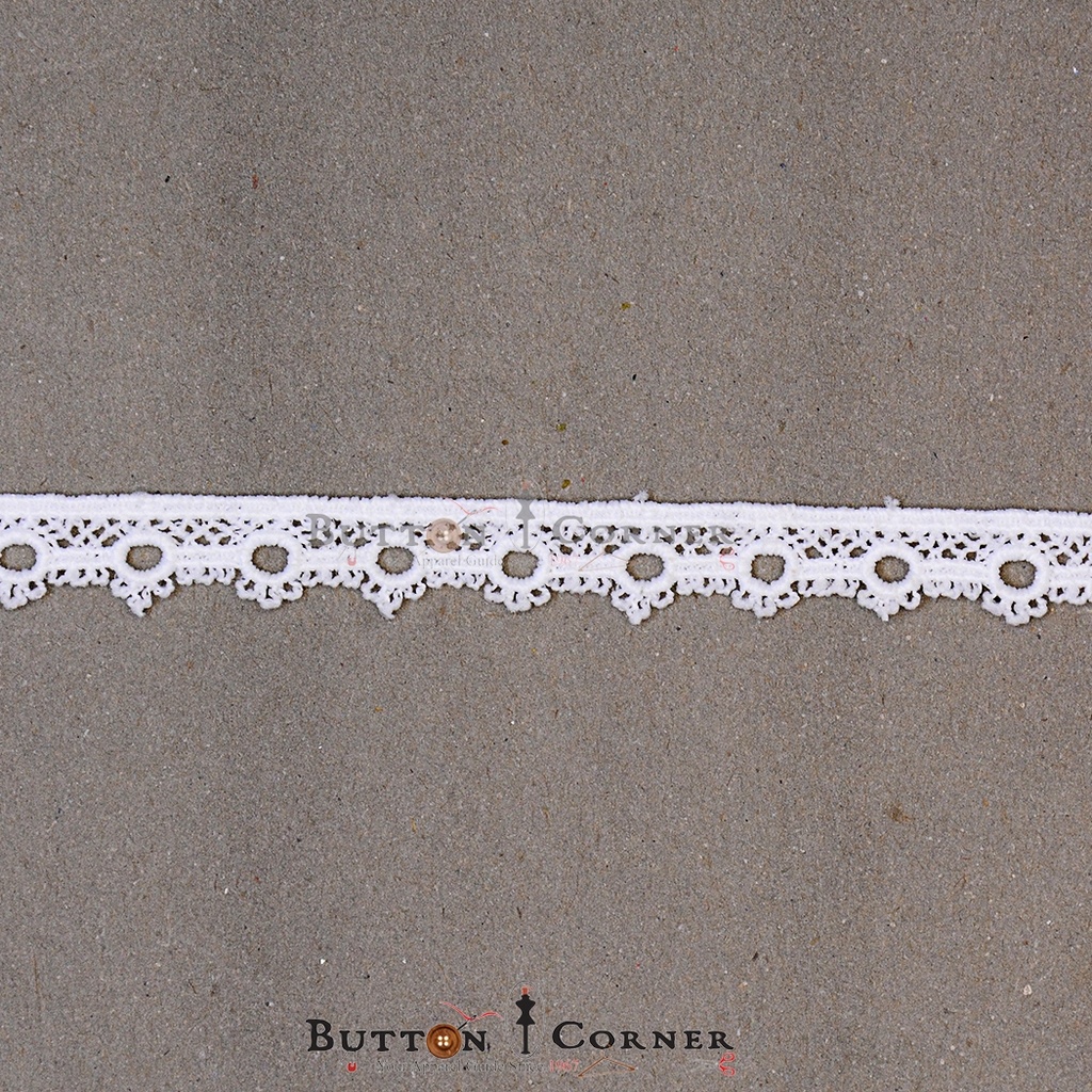 One Side Border Shuttle Lace