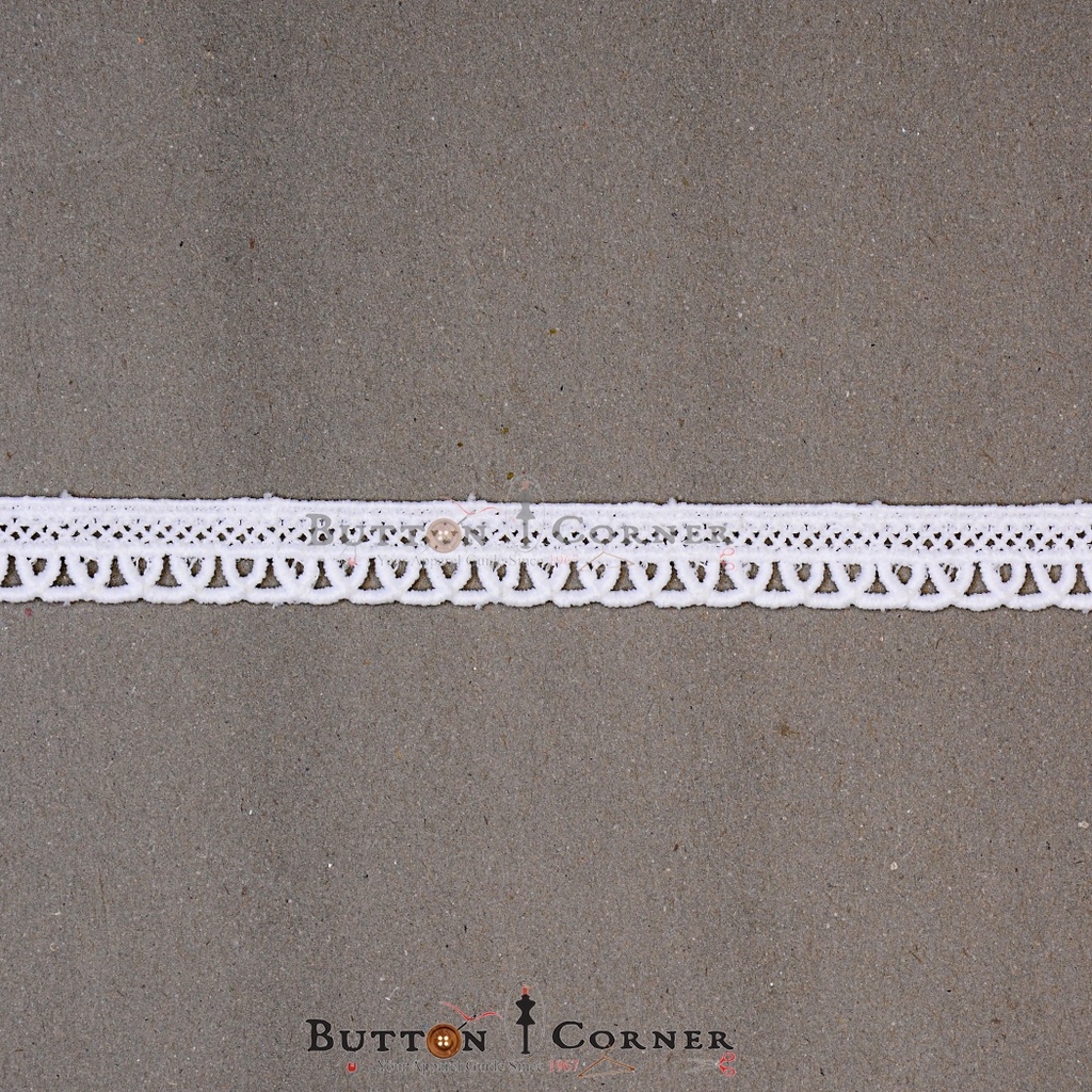 One Side Border Shuttle Lace