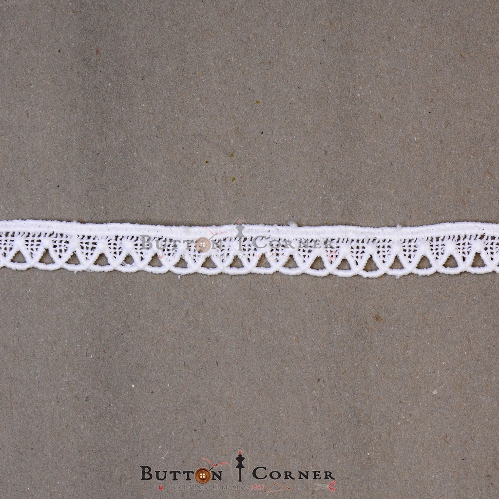 One Side Border Shuttle Lace