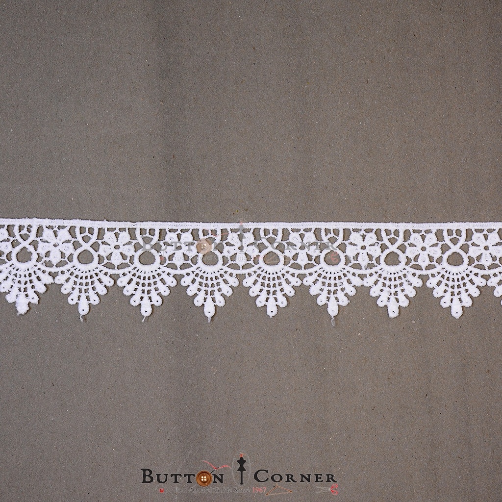 One Side Border Shuttle Lace