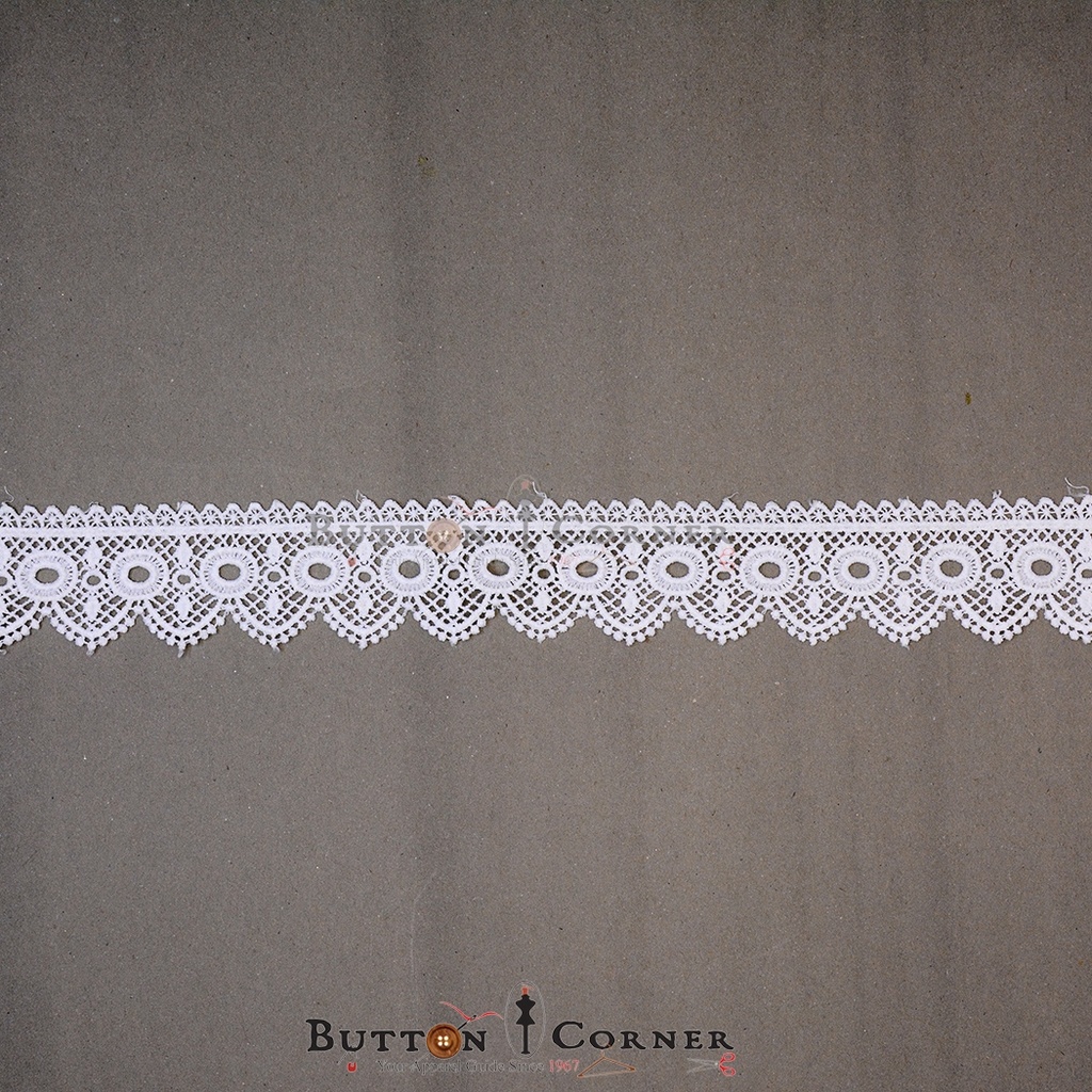One Side Border Shuttle Lace