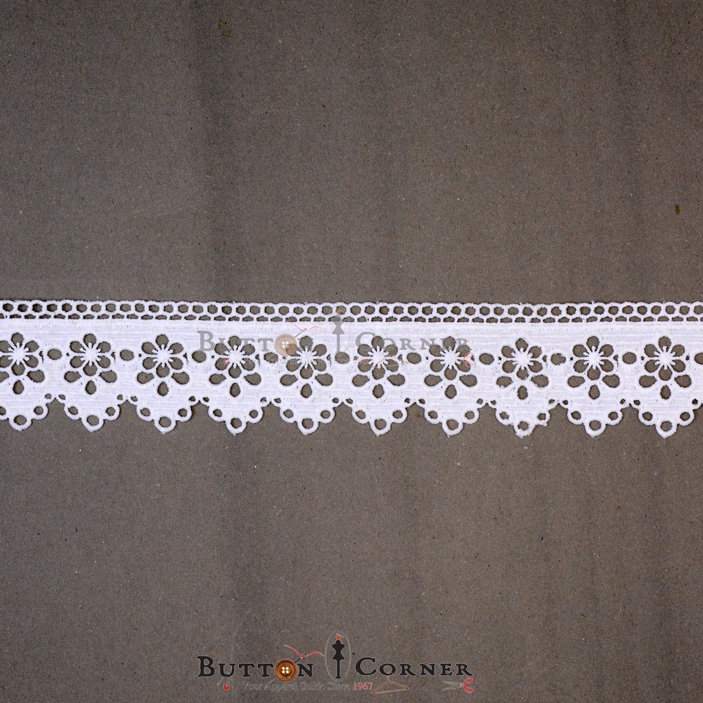 One Side Border Shuttle Lace