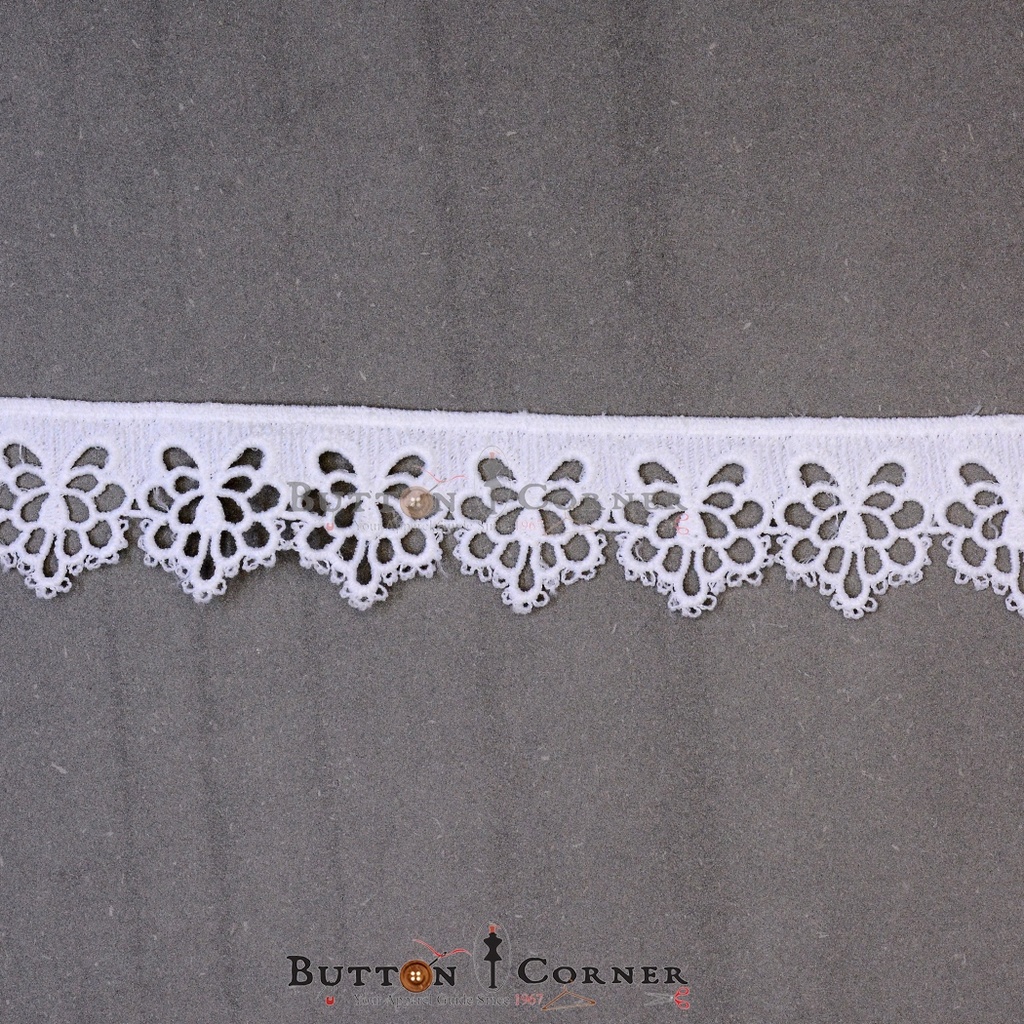 One Side Border Shuttle Lace